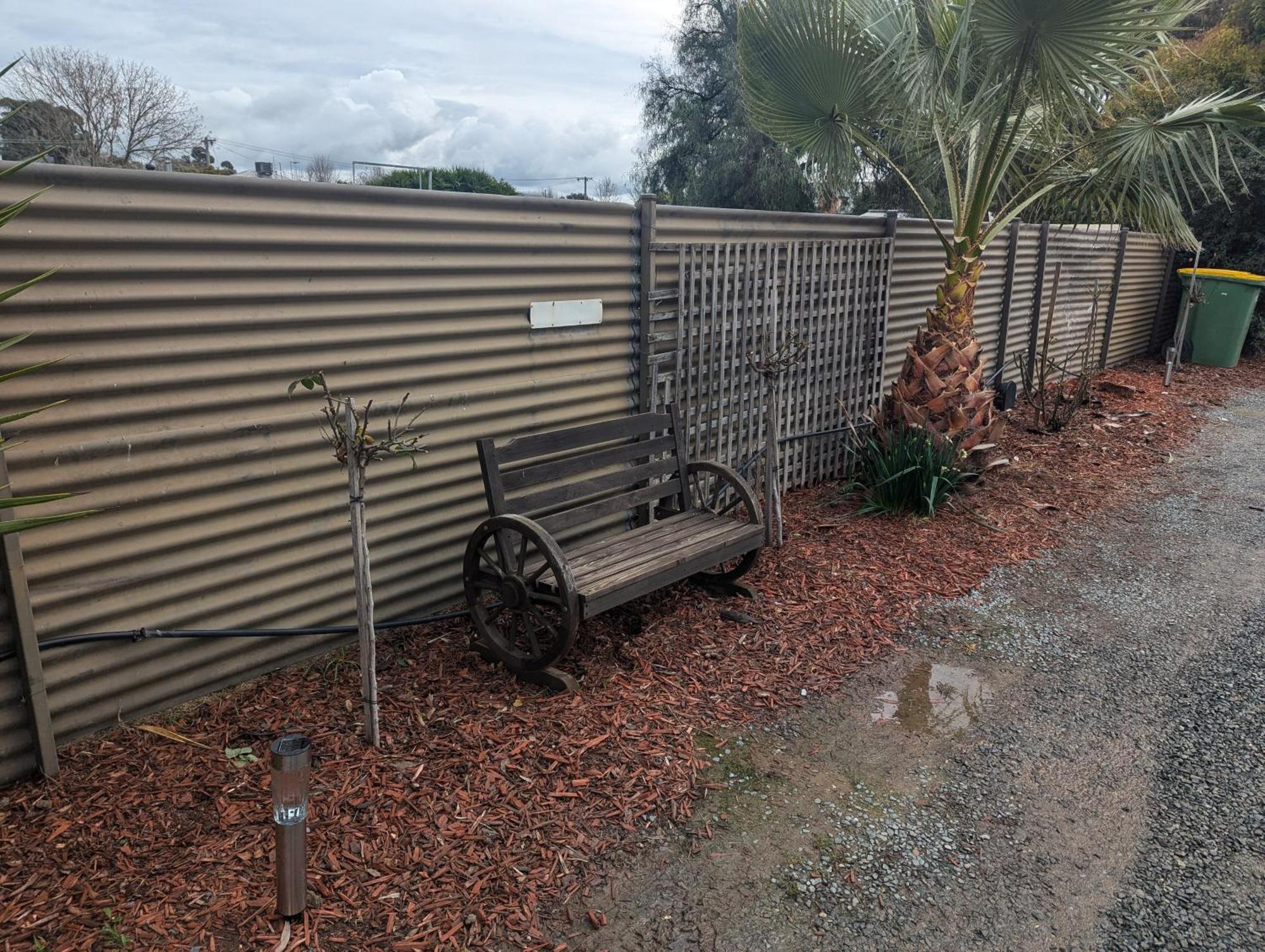 Kyabram Country Motel Экстерьер фото