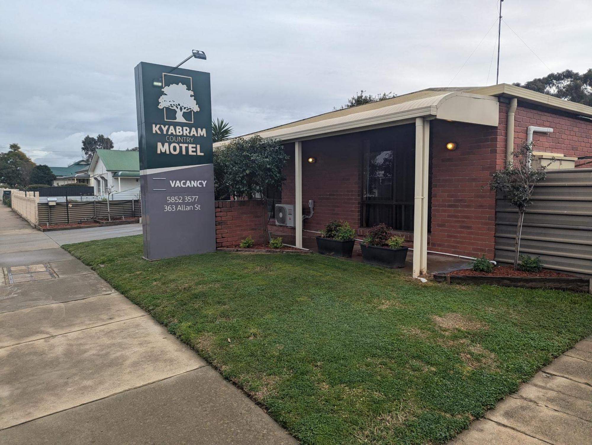 Kyabram Country Motel Экстерьер фото