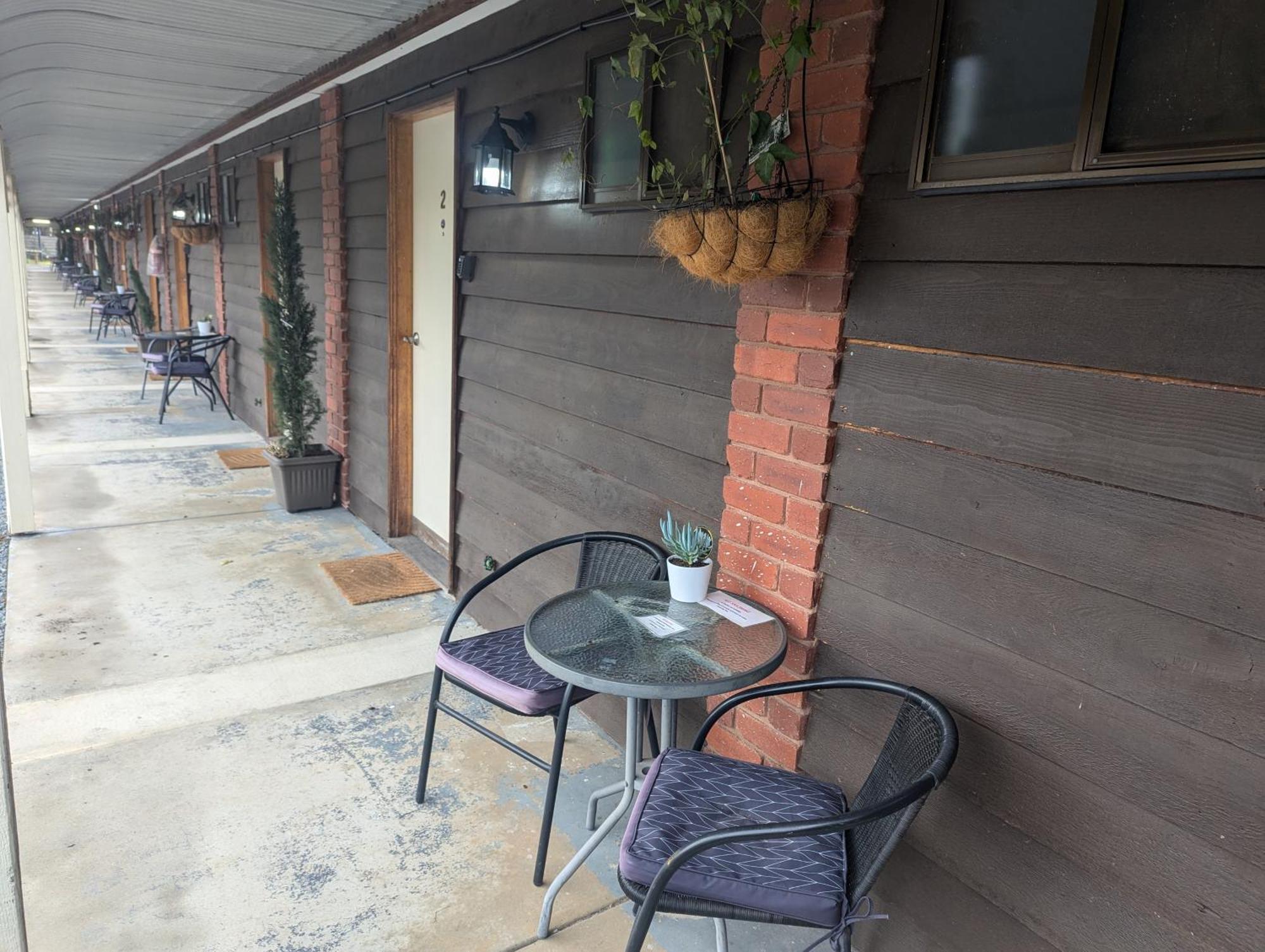 Kyabram Country Motel Экстерьер фото